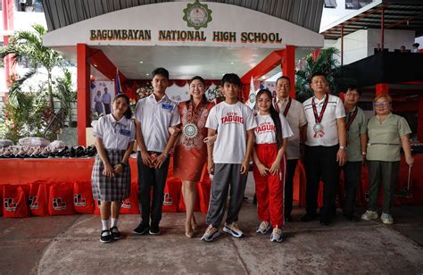 bagumbayan national high school photos|Bagumbayan National High School.